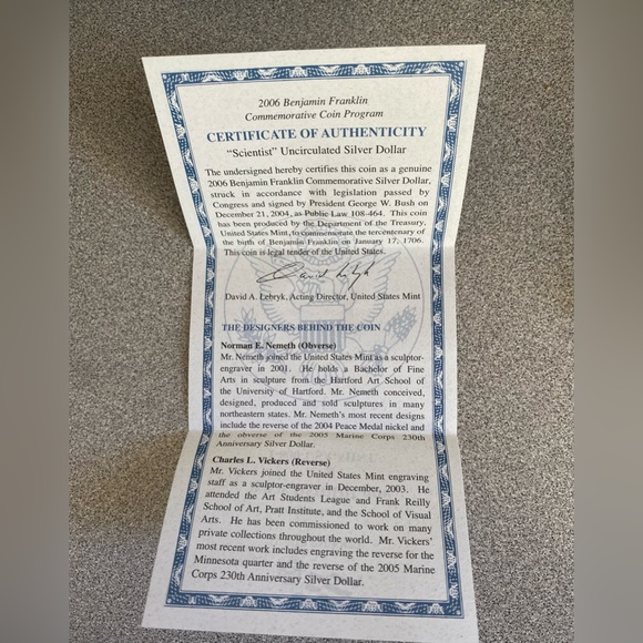 Commemorative Kite Flying Silver Coin with Display Case - Picture 7 of 12